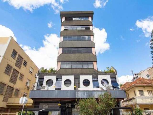 Sala comercial a venda. sala mobiliada com ar condicionado e 2 banheiros. 46 m² de area privativa. possui 1 vaga escriturada na rua cesar lombroso, numero 49. localizada proximo as principais vias de 