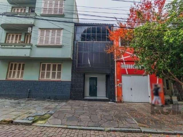 Esse prédio comercial localizado no centro histórico de Porto Alegre, na rua Vinte e Quatro de Maio, próximo à UFRGS, à Avenida João Pessoa e à Loureiro da Silva, é uma excelente opção para montar qua