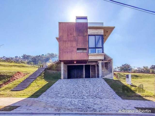 Casa em Condomínio Fechado - 278m² de  Conforto! &lt;BR&gt;&lt;BR&gt;Descubra o lar perfeito para a sua família! Esta incrível casa de 278m² combina luxo, modernidade e segurança, oferecendo tudo que 