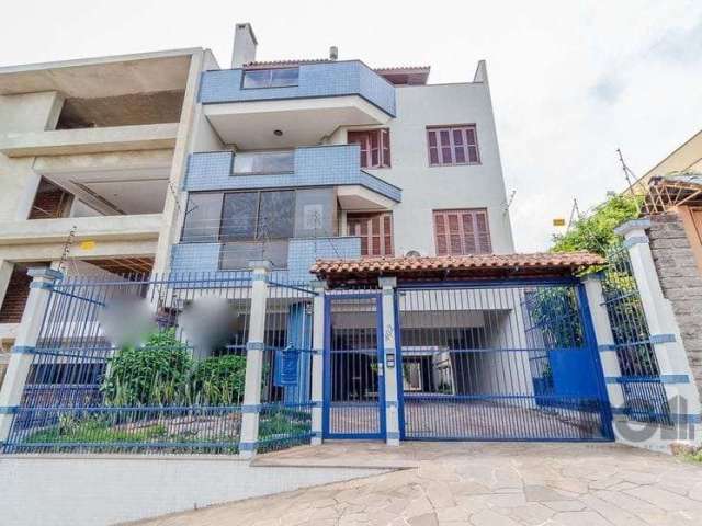 Em busca de um novo lar para você e sua família? Esta deslumbrante cobertura de 229 m², com 3 quartos e 3 banheiros, é a combinação perfeita de elegância e conforto. Com espaços amplos e bom acabament