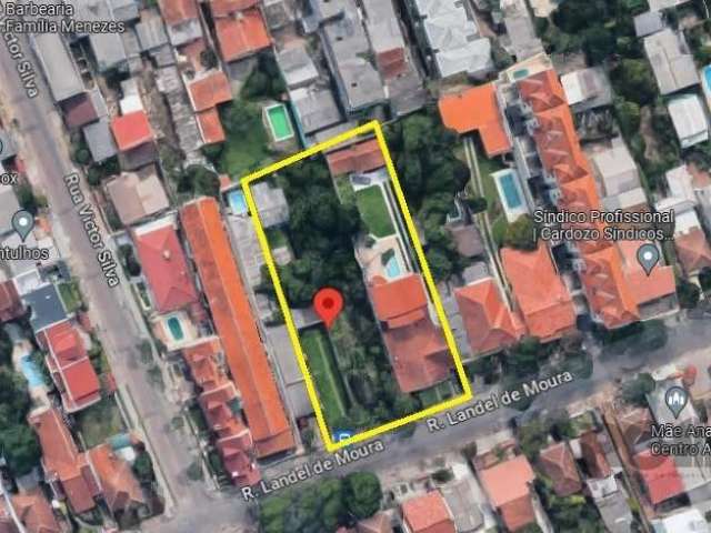 Terreno 11x60,50m bairro Tristeza.