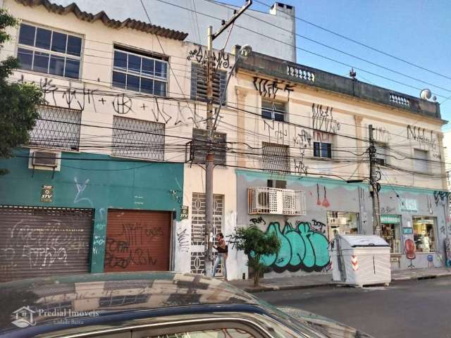 Vende  excelente oportunidade de negócio, prédio com 200 metros quadrados, de esquina com 5 apartamentos. No primeiro andar são 2 apartamentos de 2 dormitórios e JK ; No segundo andar apartamento com 