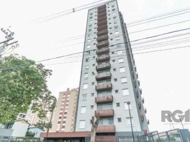 Lindo Loft todo mobiliado com localização privilegiada, próximo a PUCRS e há poucos metros da Av. Ipiranga e Av. Bento Gonçalves. O Imóvel conta com gás central, elevador, piscina, espaço gourmet, qui