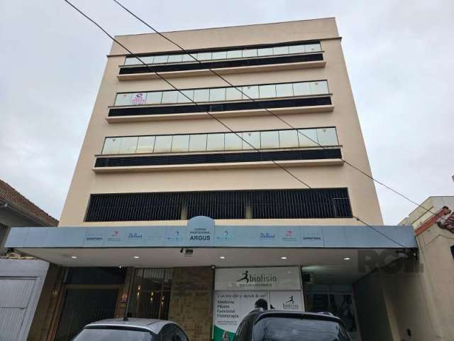 Excelente sala comercial com vaga dupla para carro, do térreo, ótima localização, &lt;BR&gt;Condomínio com portaria, elevador e circuito interno de televisão. &lt;BR&gt;Próximo a Rua Coronel Bordini. 