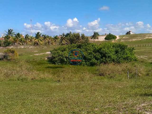 Terreno a venda na praia de Tabatinga, a 300 metros do mar e a poucos metros da Lagoa de Arituba.