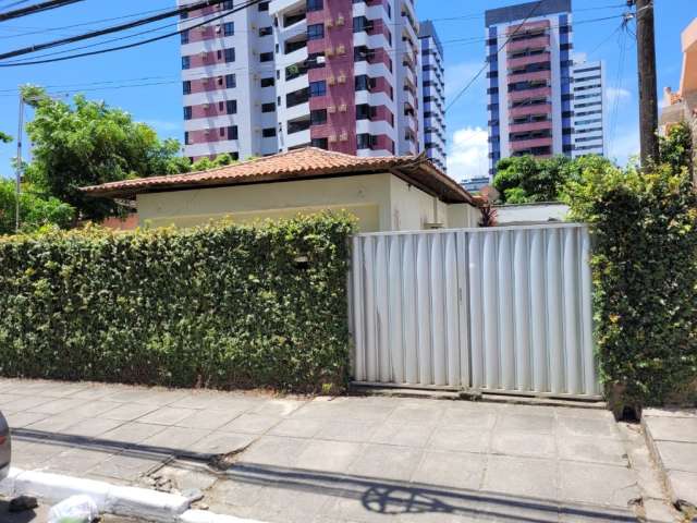 Casa a venda em Candeias