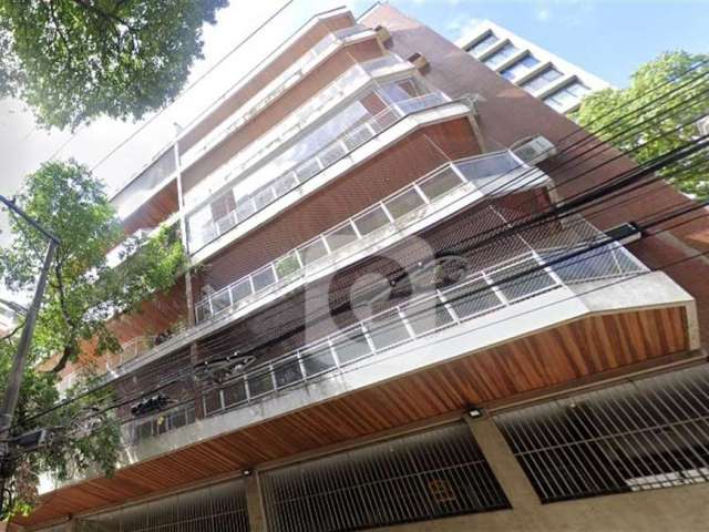 Cobertura de Alto Padrão 246m² com 3 quartos, Botafogo