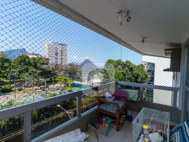 Excelente apartamento a venda no alto Leblon!