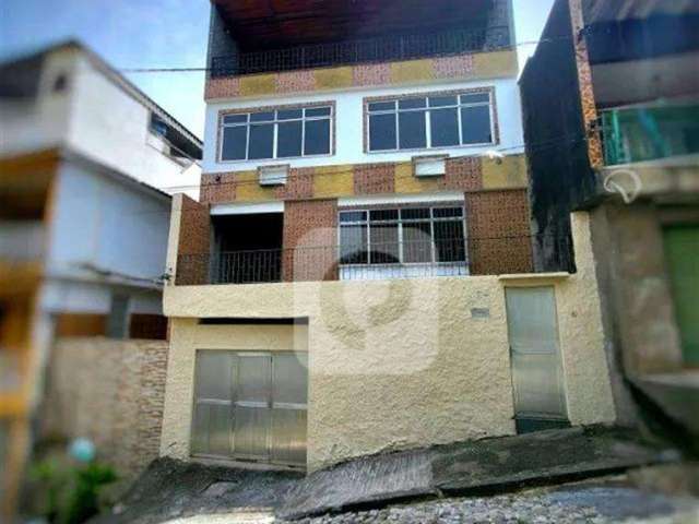 Oportunidade, Casa 346 m² - 4 quartos - ótima localização.