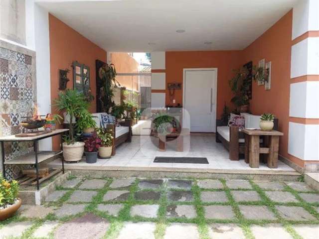 Excelente Casa em condomínio - Vargem Grande