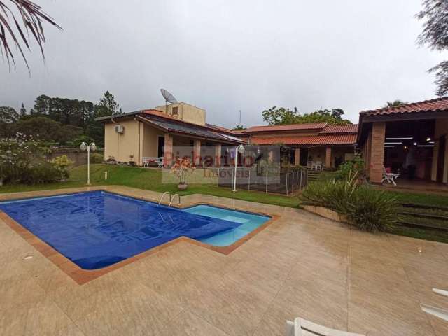 Casa para Venda em São Carlos, Jardim Tangará, 3 dormitórios, 1 suíte, 3 banheiros, 6 vagas