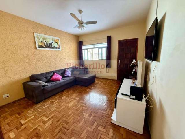 Casa para Venda em São Carlos, Vila São José, 3 dormitórios, 2 banheiros, 4 vagas