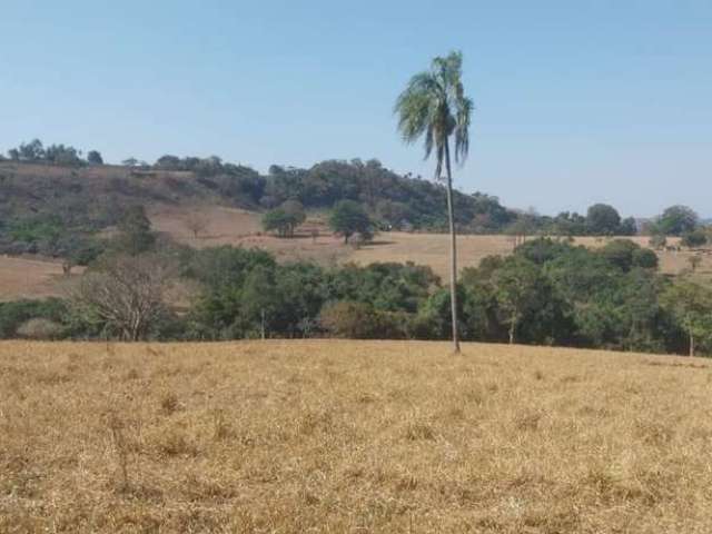 Área para Venda em Cássia dos Coqueiros, Área Rural