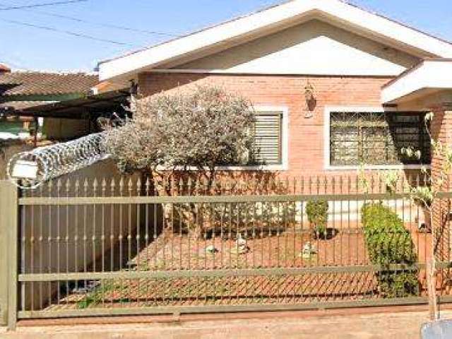 Casa para Venda em Ribeirão Preto, Vila Tibério, 3 dormitórios, 2 banheiros, 10 vagas