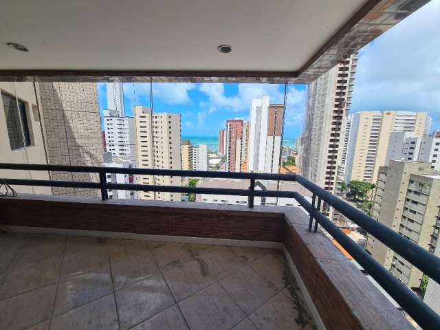 Apartamento de alto Padrão com 113m2 e 03 suítes próximo a praia