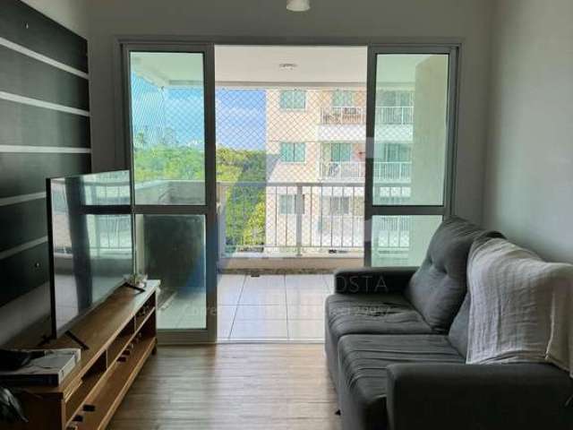 Apartamento 2/4 com linda vista para o verde em Patamares