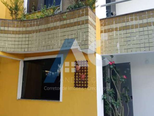 Casa Geminada com 4 Quartos e 5 banheiros para Alugar, 245 m² em Jaguaribe