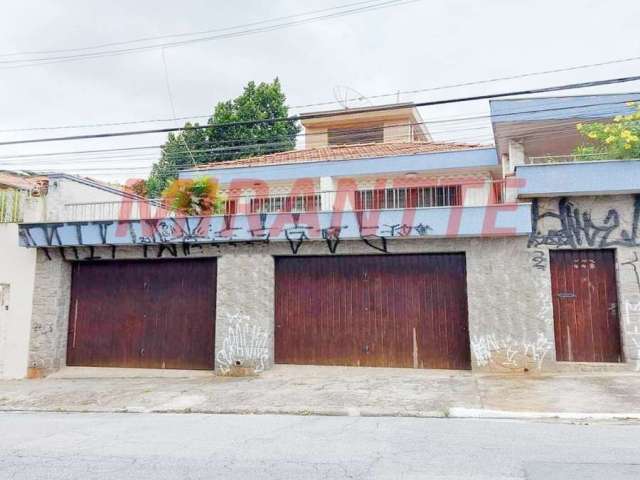 Sobrado de 265m² com 4 quartos em Vila Maria Alta