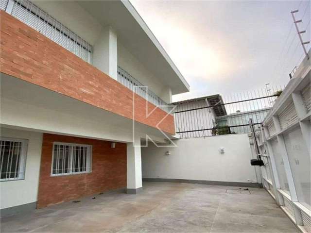 Casa com 3 quartos para alugar na Brás Melilo, 109, Vila Nova Conceição, São Paulo por R$ 19.000