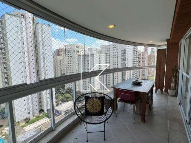 Apartamento com 4 quartos para alugar na Avenida Macuco, 175, Moema, São Paulo por R$ 17.000