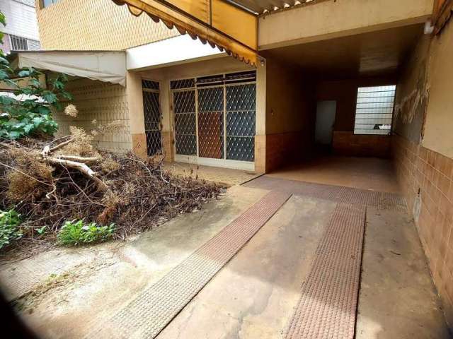 Casa à venda com 320m2 . Cidade Jardim. R$925.000,00.