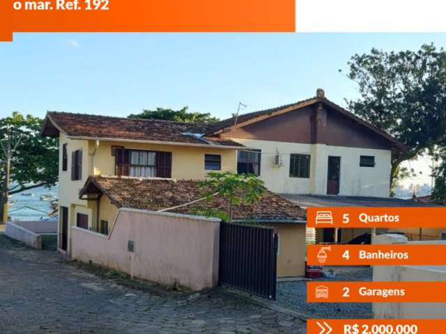 Casa com ponto comercial pé na areia, em uma das mais belas praias de Penha - SC. Ref. 192