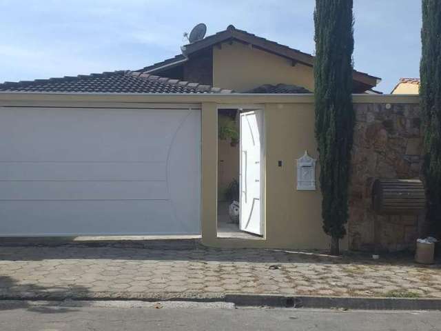 Casa para Venda em Atibaia, Jardim das Cerejeiras, 3 dormitórios, 1 suíte, 2 banheiros, 4 vagas