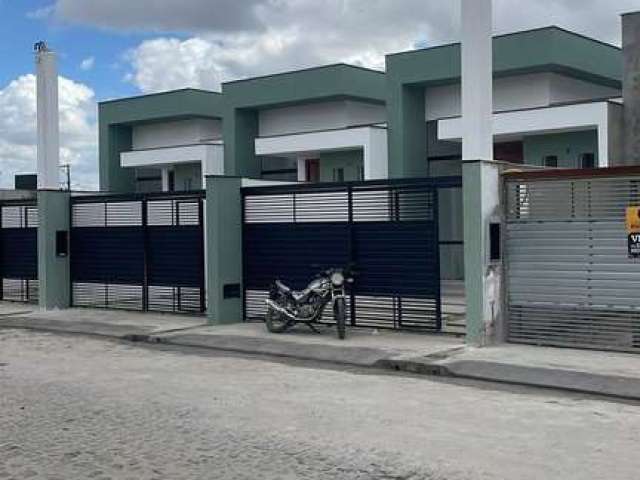 Casa residencial para Venda em rua pública, Sim, Feira de Santana, 3 quartos, 1 suíte, 1 sala, 2 banheiros, 2 vagas, 135m² área total.