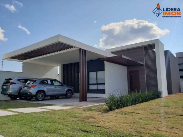 Casa no Sim, pronta para morar, para Venda, 3 Suítes, Garagem para 3 Carros, Lavabo, Cond Lantai, em Feira de Santana, Área Total 230 m².