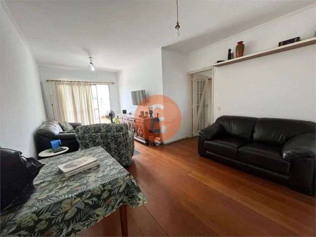 Vende-se Apartamento 3 dormitórios bem localizado na Rua Voluntários da Pátria