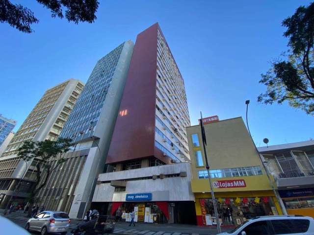 Conjunto comercial no Centro