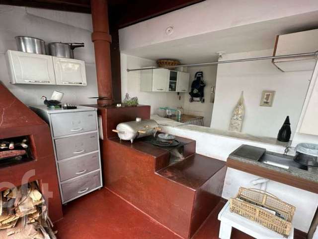 Casa com 4 quartos à venda na Buarque de Macedo, 60, Floresta, Belo Horizonte por R$ 1.199.000