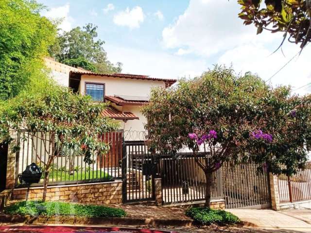 Casa com 6 quartos à venda na Orion, 78, Santa Lúcia, Belo Horizonte por R$ 2.500.000