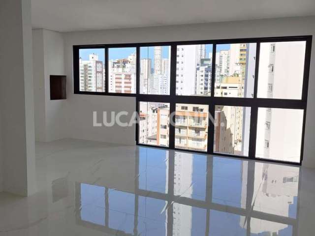 Apartamento Dresden Centro com 3 Suítes 2 Vagas Balneário Camboriú