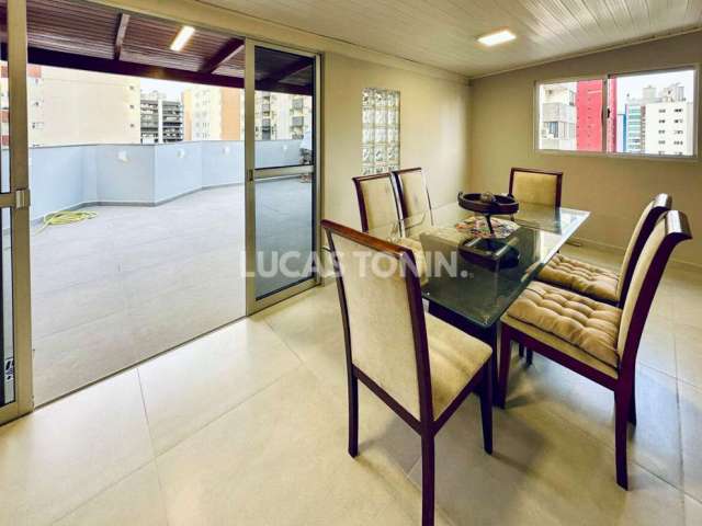 Cobertura Duplex com 4 Quartos sendo 2 Suítes 2 Vagas Mobiliado na Avenida Central Balneário Camboriú