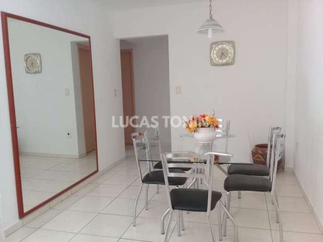 Apartamento Quadra Mar com 2 Quartos Semi Mobiliado Oportunidade Balneário Camboriú