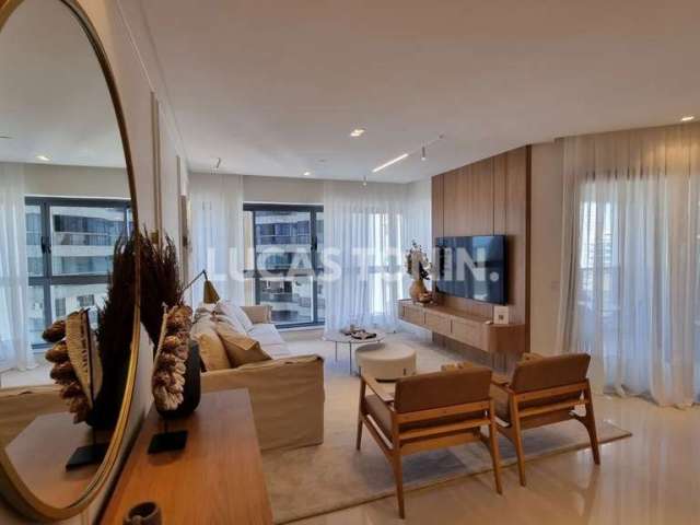 Apartamento Mobiliado New York Centro de Balneário Camboriú com 4 Suítes 3 Vagas Andar Alto Quadra Mar