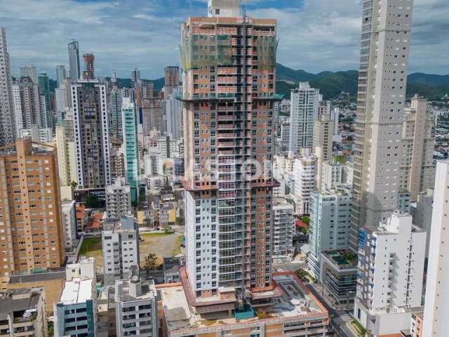 Apartamento Horizon Andar Altíssimo com 3 Suítes 2 Vagas FG Centro de Balneário Camboriú Promoção