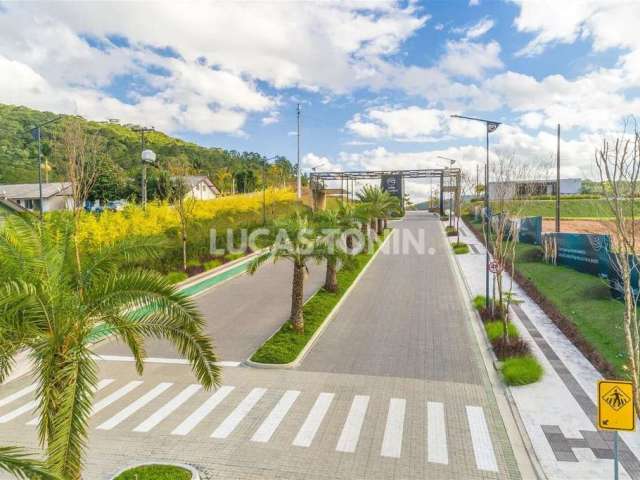 Lote em Condomínio com 300m² Condomínio Colinas de Camboriú