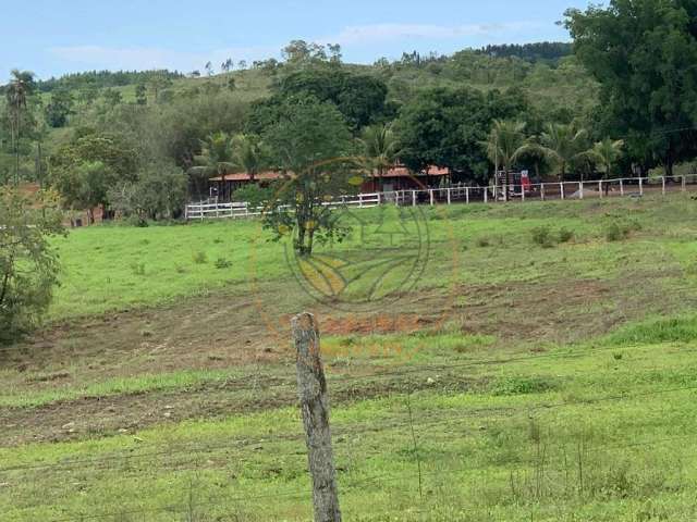 Excelente fazenda com 306 hectares no noroeste de minas! fa00095