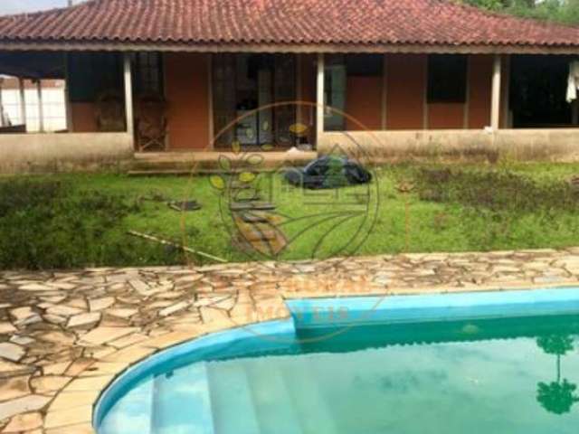 Belíssima chácara com piscina, nascente e 2 casas no sul de minas! ch00158