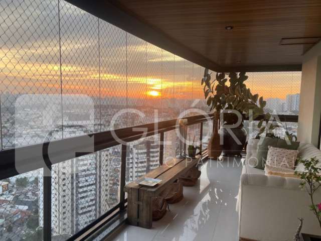 Apartamento 370m2 em localização privilegiada da Chácara Klabin/ Vila Mariana, com 4 suítes e 6 vagas de garagem