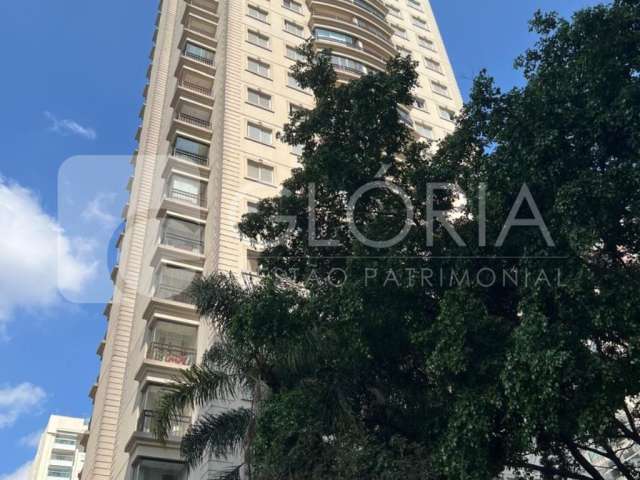 Lindo apartamento em localização privilegiada numa rua arborizada com 3 dormitórios e 1 suíte