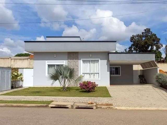 Casa com 3 dormitórios à venda, 220 m² por R$ 1.550.000,00 - Condomínio Portal dos Bandeirantes - Salto/SP