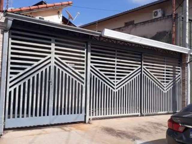 Vendo casa na pauliceia (sendo 02 casas independentes) com ótima localização, próximo a avenida 31