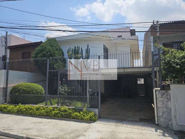 Casa à Venda em Jardim Jussara - 260m², 3 Dorms - Imperdível