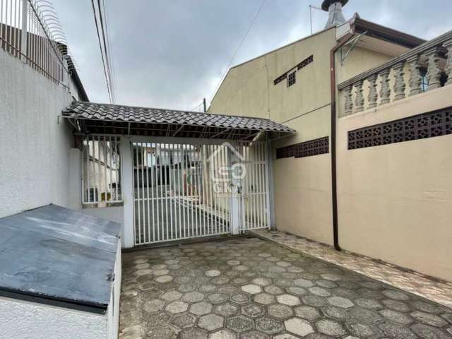 Casa em condomínio fechado com 3 quartos à venda na Rua Júlio Zandoná, Alto Boqueirão, Curitiba, 72 m2 por R$ 370.000