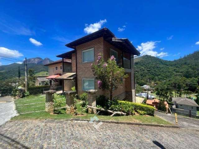 Refúgio de Luxo em Teresópolis, RJ - Casa com Vista Espetacular!