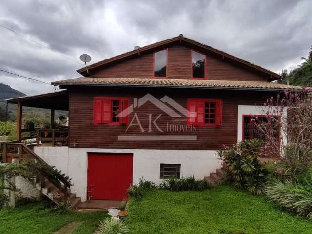 Casa mista com dois quartos à venda em Picada Café na Serra Gaúcha