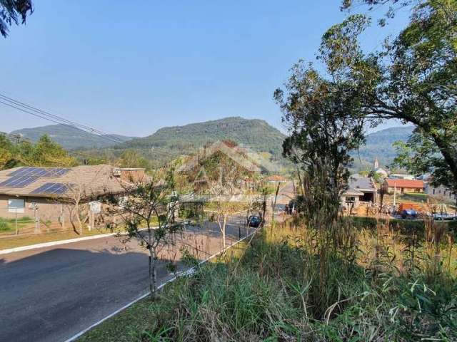 Terreno com fundos para Área Verde a venda em Picada Café, na Serra Gaúcha